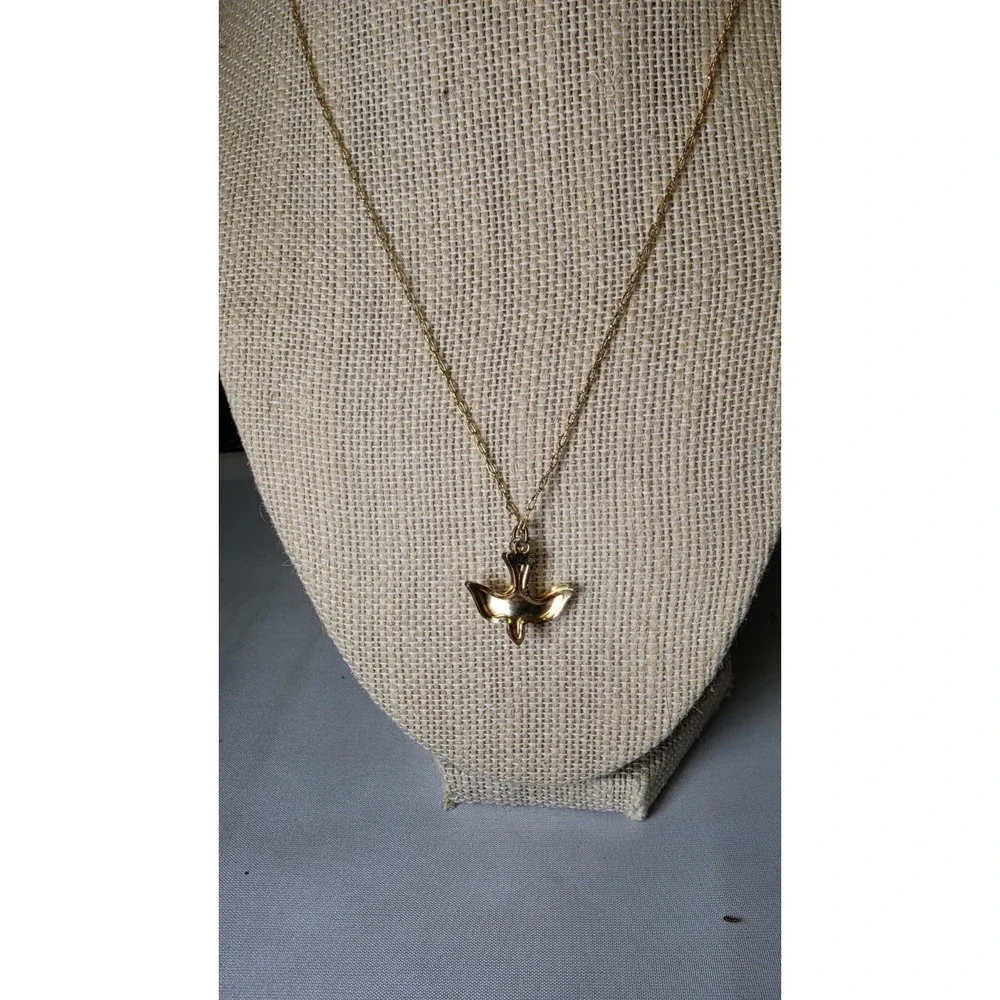 Vtg Gold Tone Pendant Necklace 2 Doves w Tiny Rhinestone 18